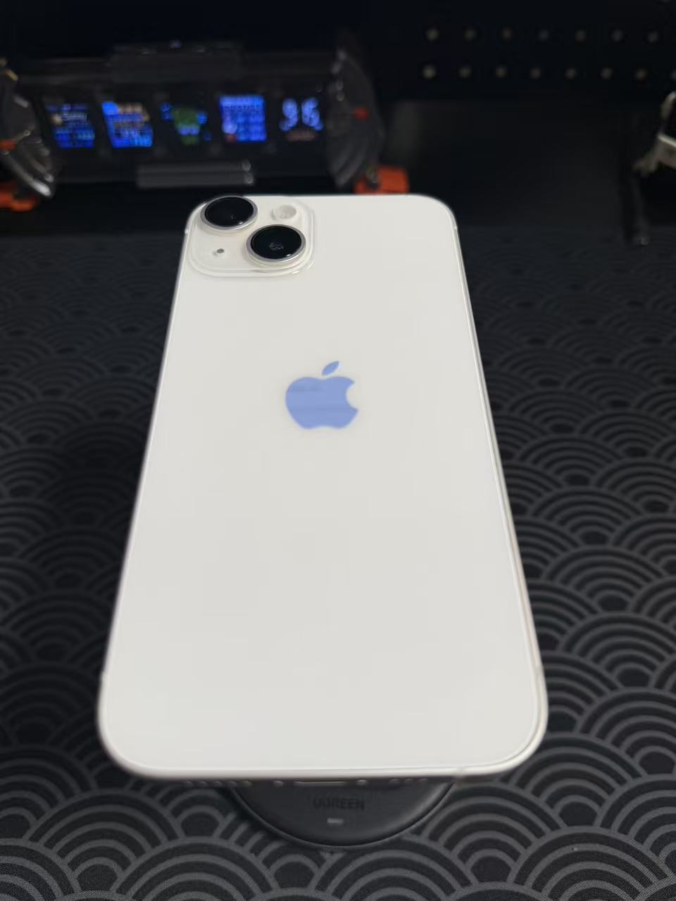 Apple iPhone 14 128GB ホワイト au iPhone 14 128GB (New Battery) - White- Premium | Oloop – Oloop